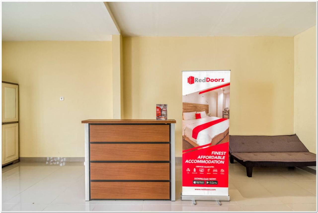 Reddoorz Near Ramai Mall Malioboro Джок'якарта Екстер'єр фото